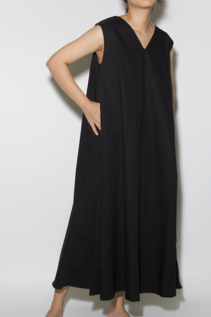 v-tent dress - black