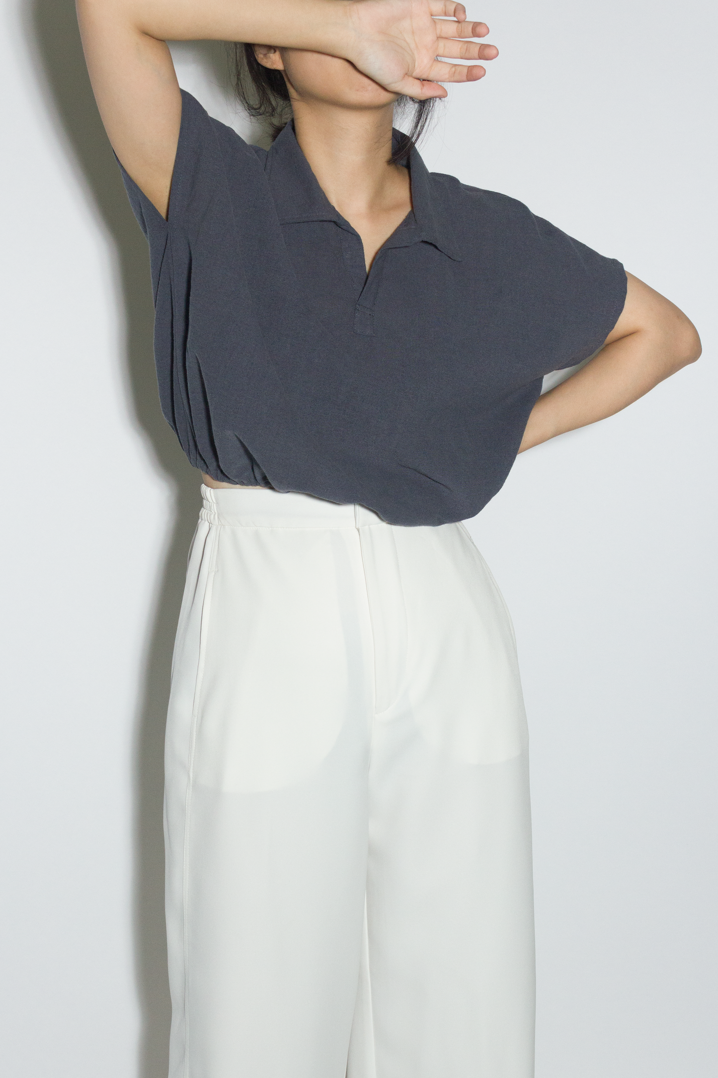 linen blend v-collar top - blue grey