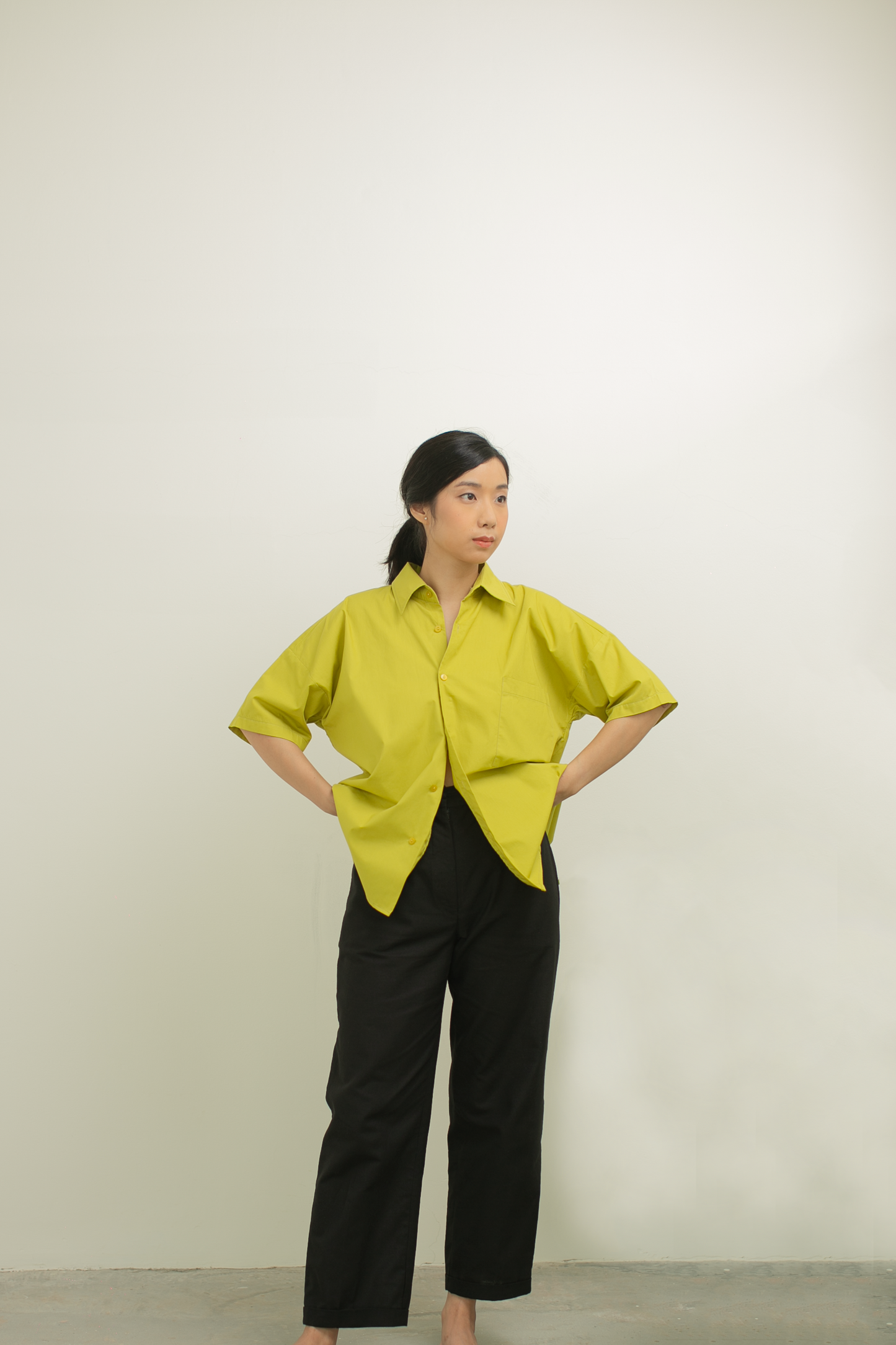 oversized short sleeve shirt - lime olive