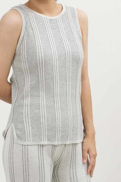 knit stripe pattern top - grey