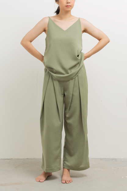 tulip fold long pants - green