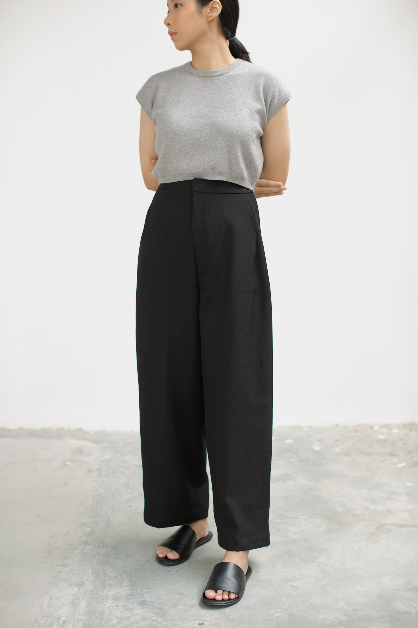 semiwool crease pants - black