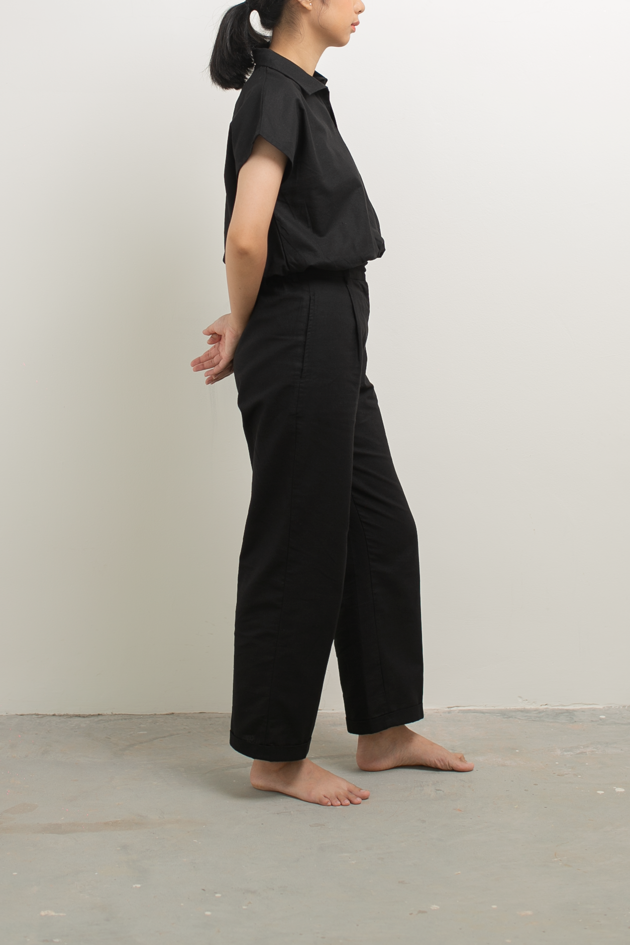 linen straight pants - black