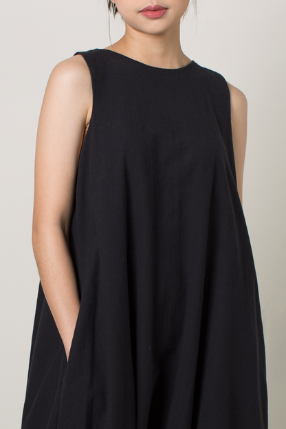 sleeveless puff dress - black